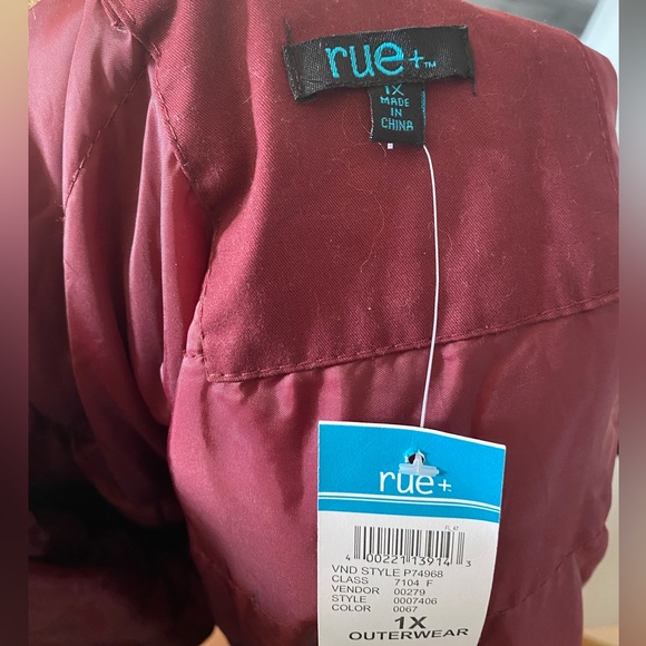 1X plus size womens burgundy winter jacket fuzzy brown hood lining sinched waist - Picture 4 of 4